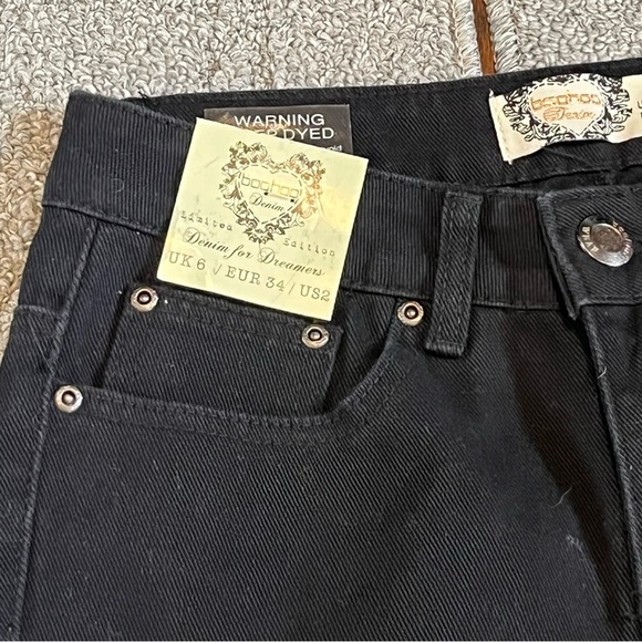 Boohoo Jeans Womens Size 2 Black Distressed Helena Mom Jean Denim Cotton NWT - Picture 5 of 11